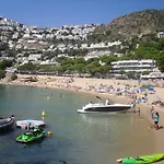 Hébergement de vacances Buraux Iii *